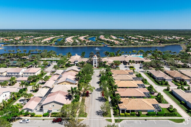 Verona Walk is a self sufficient community build around a town center with businesses and amenities.