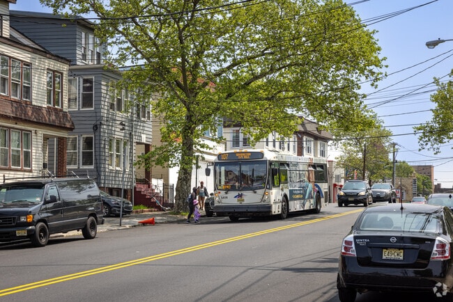Getting around in Weequahic, NJ, is made easy with its public transit bus routes.