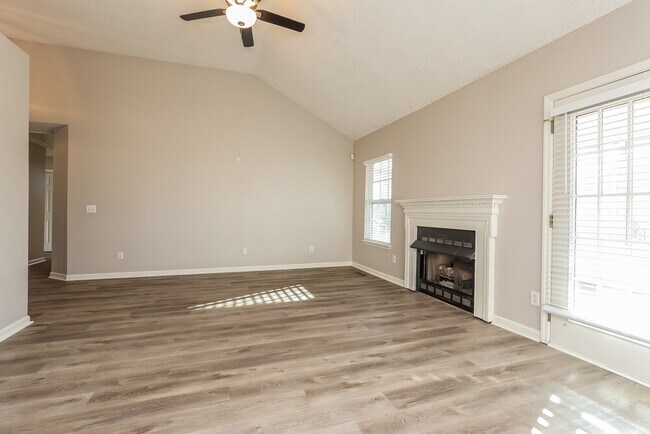 1540 Mt Mitchell Ct, Nashville, TN 37013 - photo 4