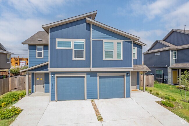 Townhomes in Stoney Ridge have single car garages and plenty of room.