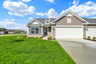 104 Maxim Ct, Cumberland, IN 46229