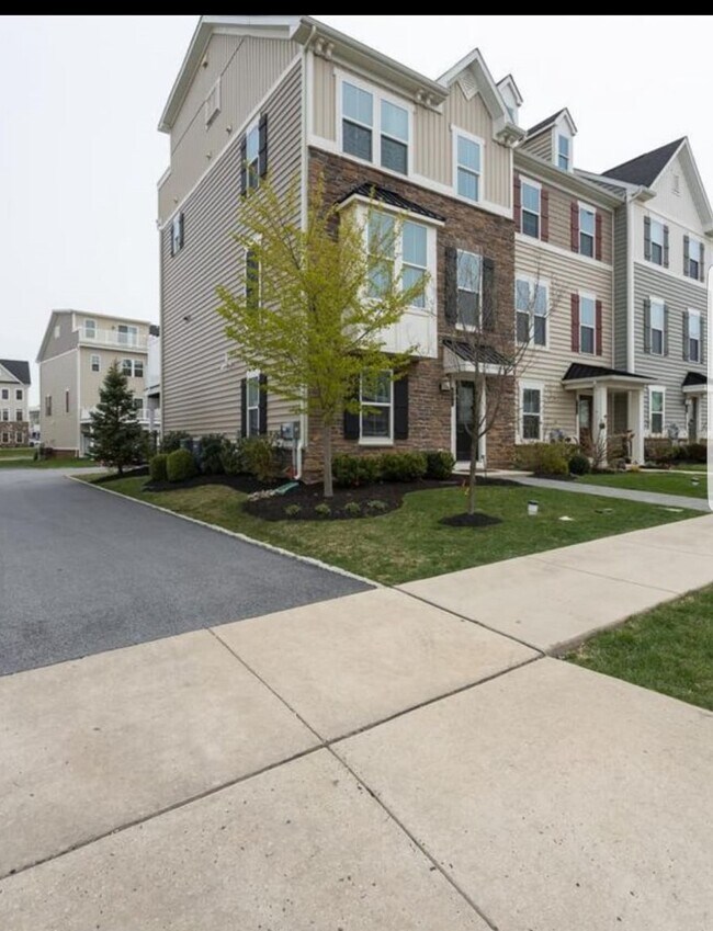 201 Quarry Point Rd, Malvern, PA 19355