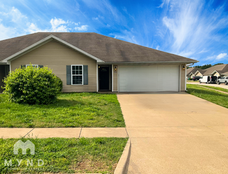 2556 W Delmar St, Springfield, MO 65802
