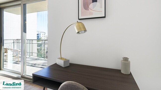 777 Preston St unit 8L.1407577, Houston, TX 77002 - photo 2