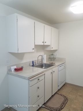 Tuscany Village, Portland, OR 97230 - photo 2