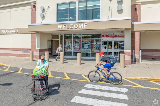 Lloyd residents head over to Top's Grocery for larger grocery hauls.