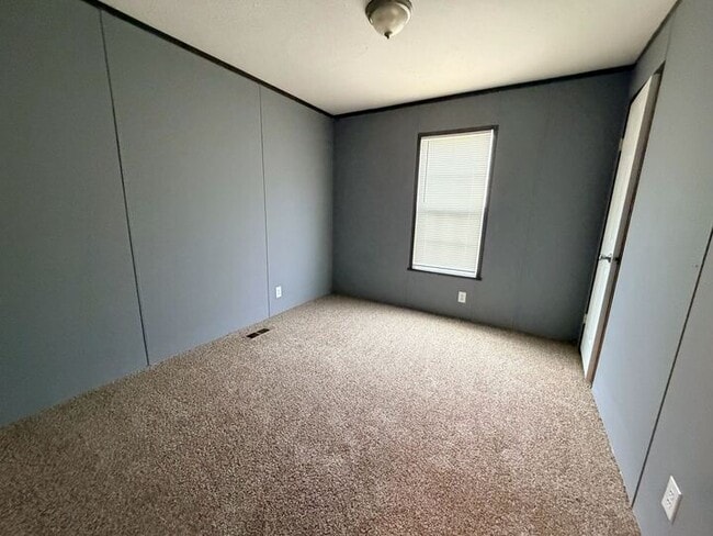 76 E U S Hwy 6, Valparaiso, IN 46383 - photo 6