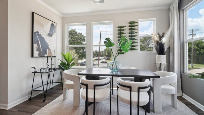 226 College Cir, Hapeville, GA 30354 - photo 6