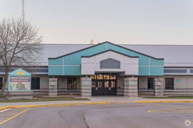 Sunrise Elementary School offer a variety of programs that challenge children.