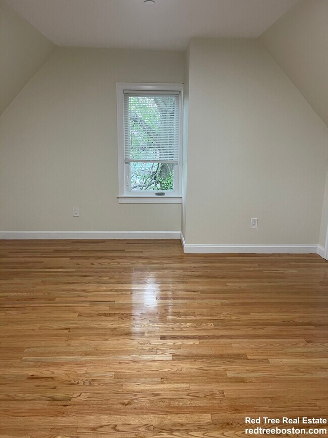 12 Harris St unit 3, Brookline, MA 02446 - photo 5