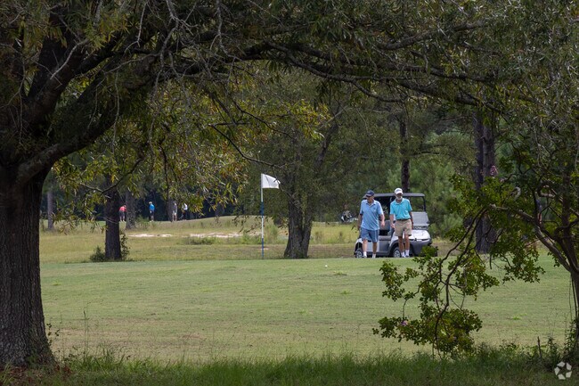 Mulberry sits close to the Crystal Lakes golf course where anyone can play.