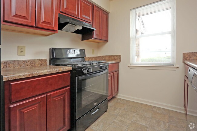 Cunnigham Apartments, Hampton, VA 23666 - photo 3