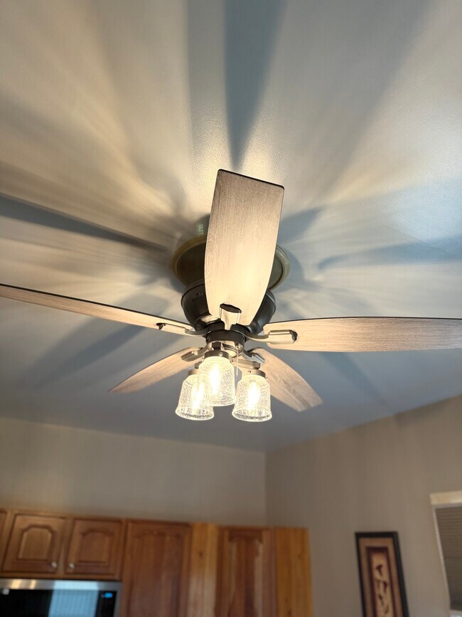 6726 20th Ave unit 1 Main House, Kenosha, WI 53143 - photo 3