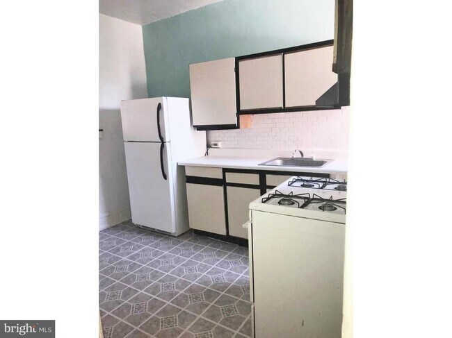 1318 N 57th St unit 2, Philadelphia, PA 19131 - photo 6