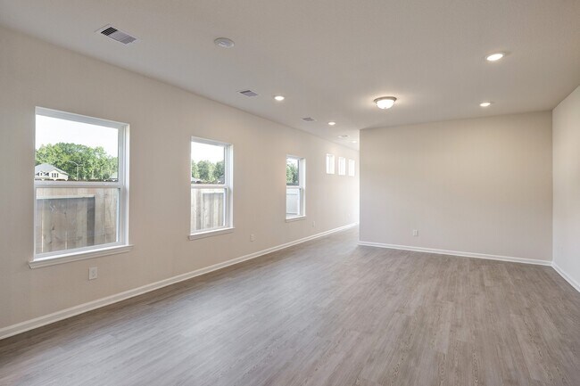 15315 Mountain Plover Place, Magnolia, TX 77354 - photo 4