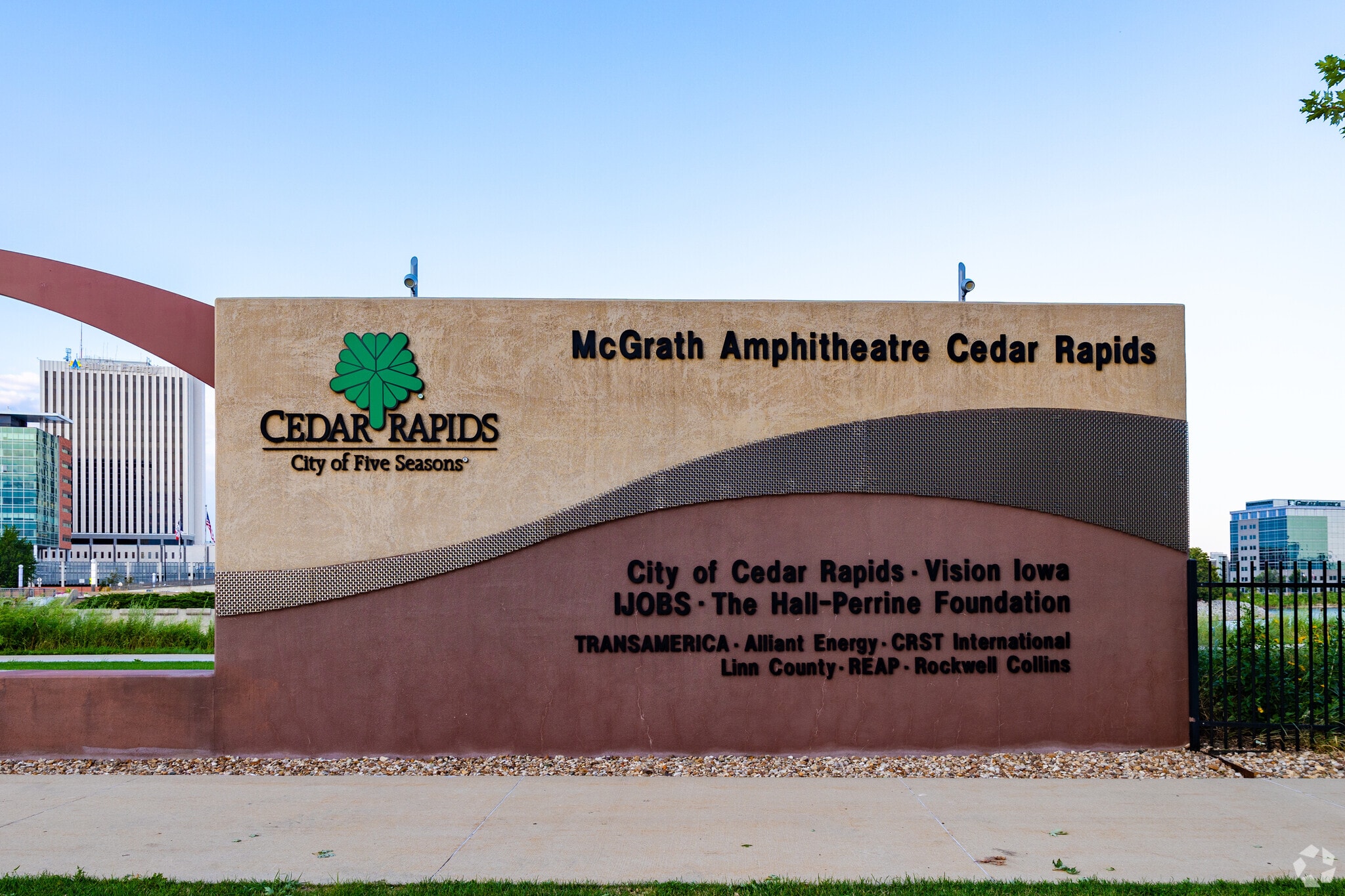 Noelridge Park is a small but inviting neighborhood in Cedar Rapids, Iowa.