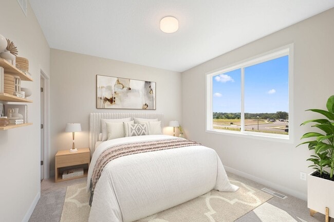 1214 Compton Ave, River Falls, WI 54022 - photo 3