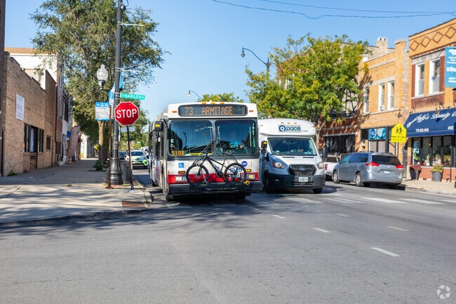 Hermosa residents have easy access to public transportation.