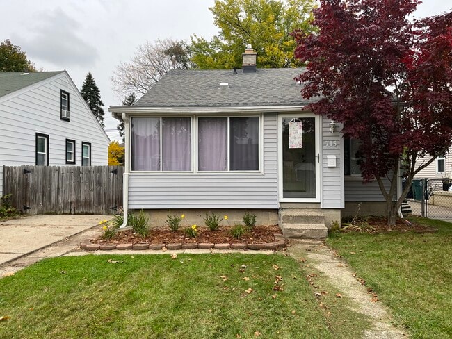 715 Donald Ave, Royal Oak, MI 48073 - photo 3