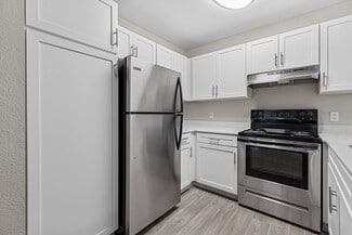 952 SW Campus Dr, Federal Way, WA 98023