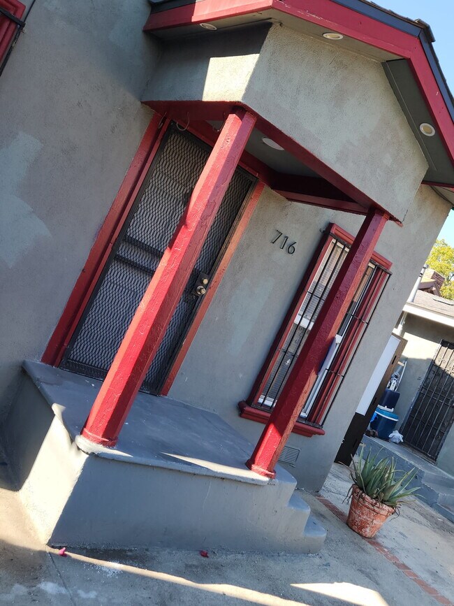 716 W 60th St Unit 716 W 60th Street LA, Los Angeles, CA 90044