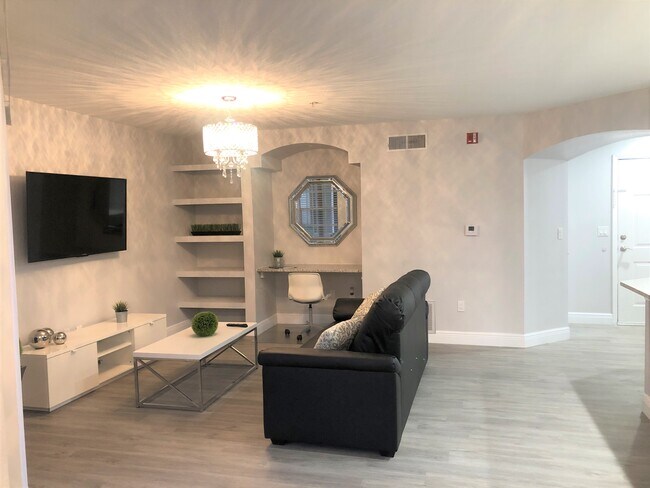 7350 Westpointe Blvd unit 212, Orlando, FL 32835 - photo 3