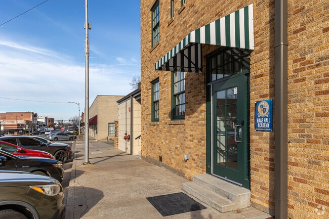 Haas Hall Academy At the Lane has a student-teacher ratio of 14:1.