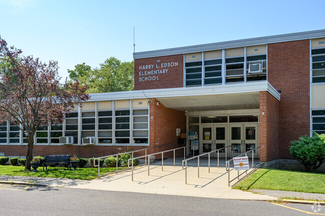 Harry L Edson Elementary serves grades K-4 in Kingston, NY.