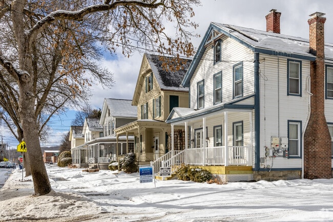 A row of commonly found New Englander styled homes in the city of Rutland, VT.