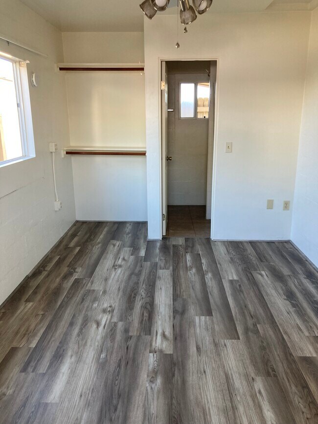 1278 E Collins St, Oxnard, CA 93036 - photo 6