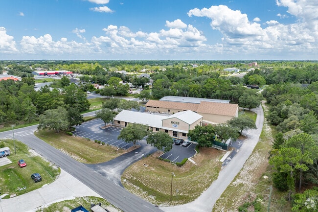 Gulf Coast Elementary School 52% of students are proficient in math.