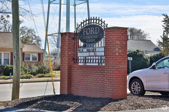 Ford Elementary School 2