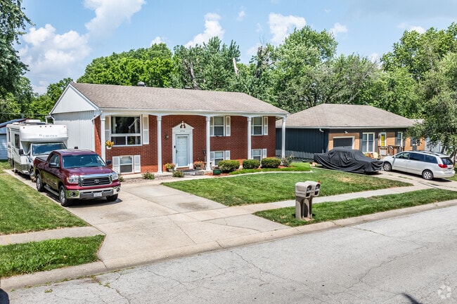 Ranch homes in Bridger often sit on quarter-acre lots with unfenced yards.