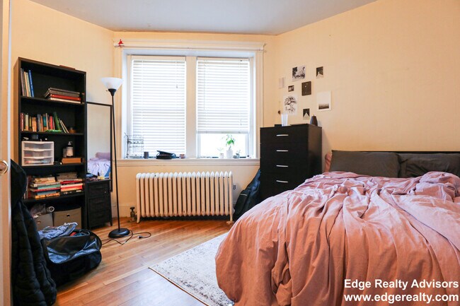 73 Thatcher St unit 5, Brookline, MA 02446 - photo 7