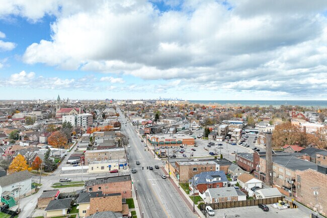 Take highway 20 to downtown Chicago from Whiting.