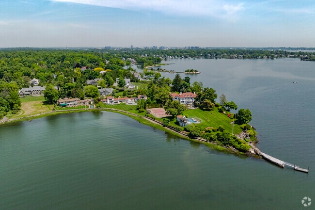 Waterfront homes in Riverside are some of the largest and most private gated-access homes.