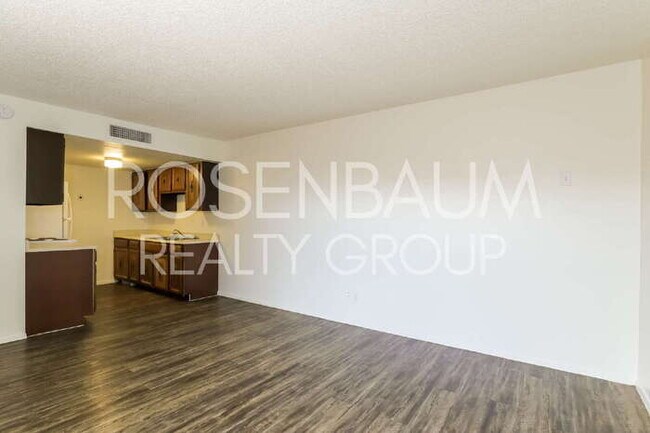 2625 N Alvernon Way unit d1, Tucson, AZ 85712 - photo 3