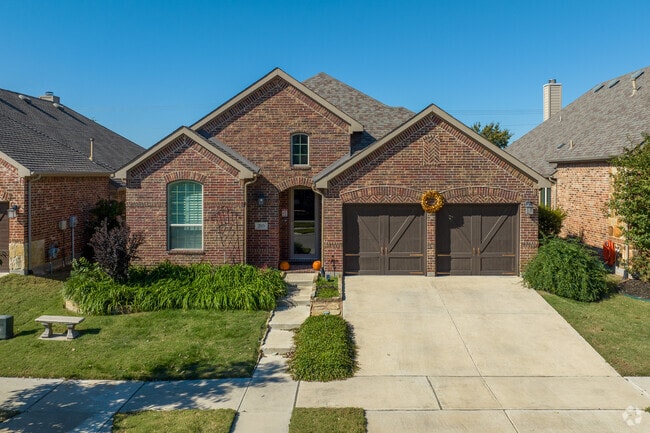 Northlake neighborhoods feature diverse home styles and spacious layouts.