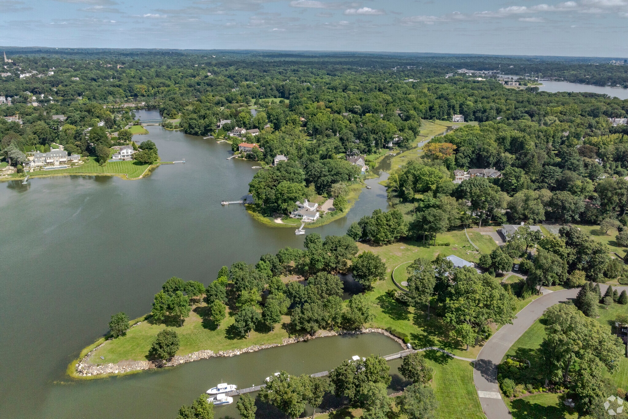 Indian Field is a luxurious real estate peninsula of Greenwich.