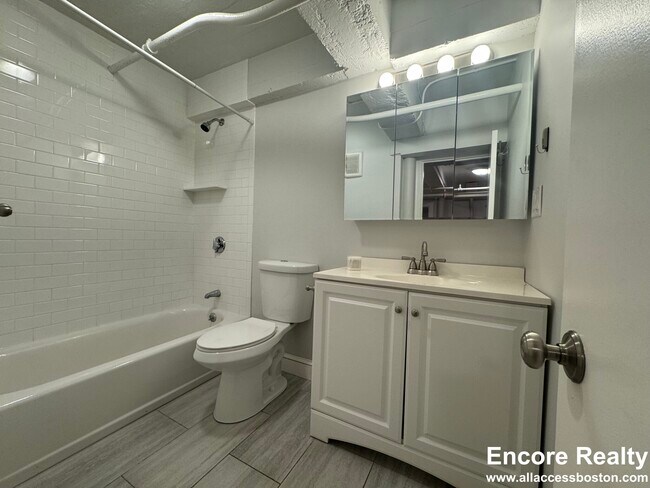 1450 Commonwealth Ave unit B, Boston, MA 02134 - photo 5