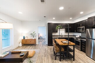 7847 Mission Gorge Rd, Santee, CA 92071