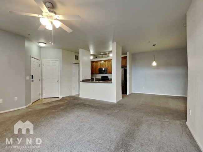 3872 S Dallas St unit 202, Aurora, CO 80014 - photo 6