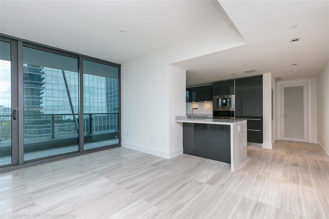 Echo Brickell unit 1003, Miami, FL 33131 - photo 4