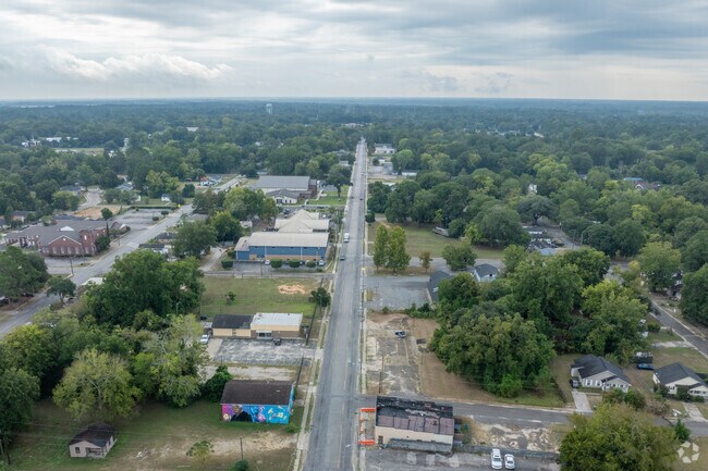 Savage-Glover has 2 major roads that contain the businesses in walking distance.