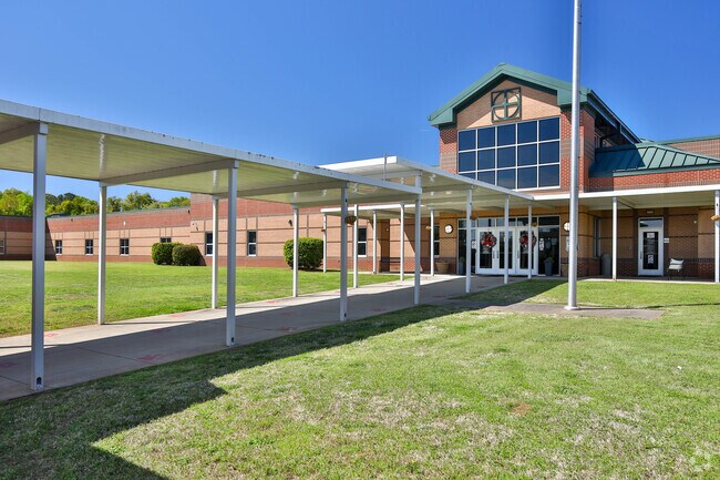 Thomas E Kerns Elementary Is a popular destination for many students living in Dunean.