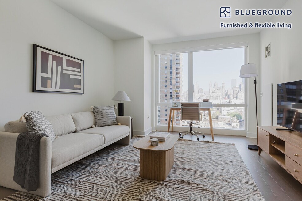 450 W 42nd St unit FL17-ID1610, New York, NY 10036 - photo 1