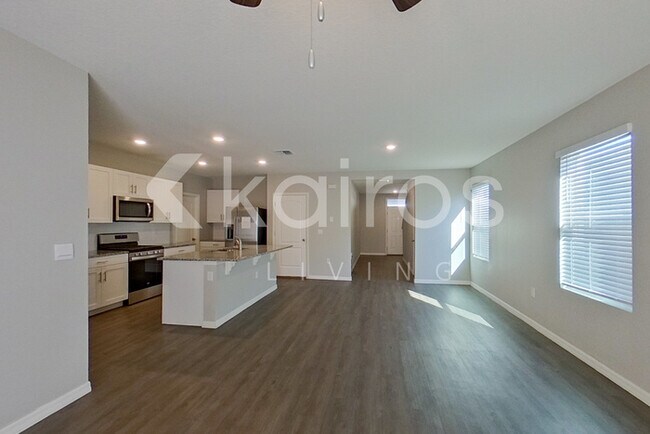 32134 Katelin Cir, Leesburg, FL 34748 - photo 7