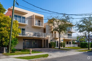 1553 SW 2nd St, Miami, FL 33135