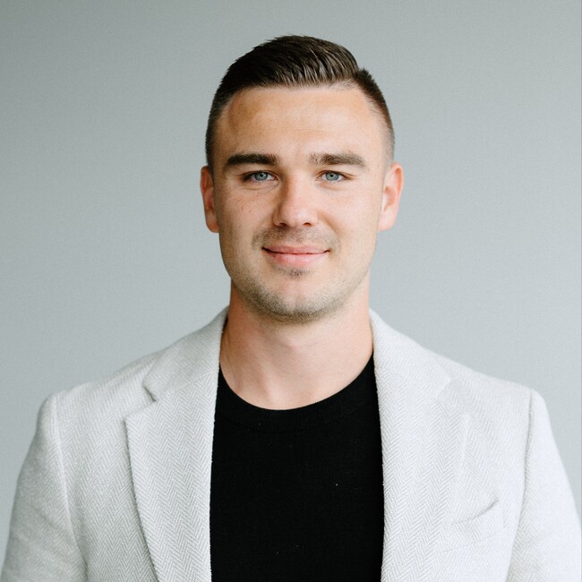 Agent Photo