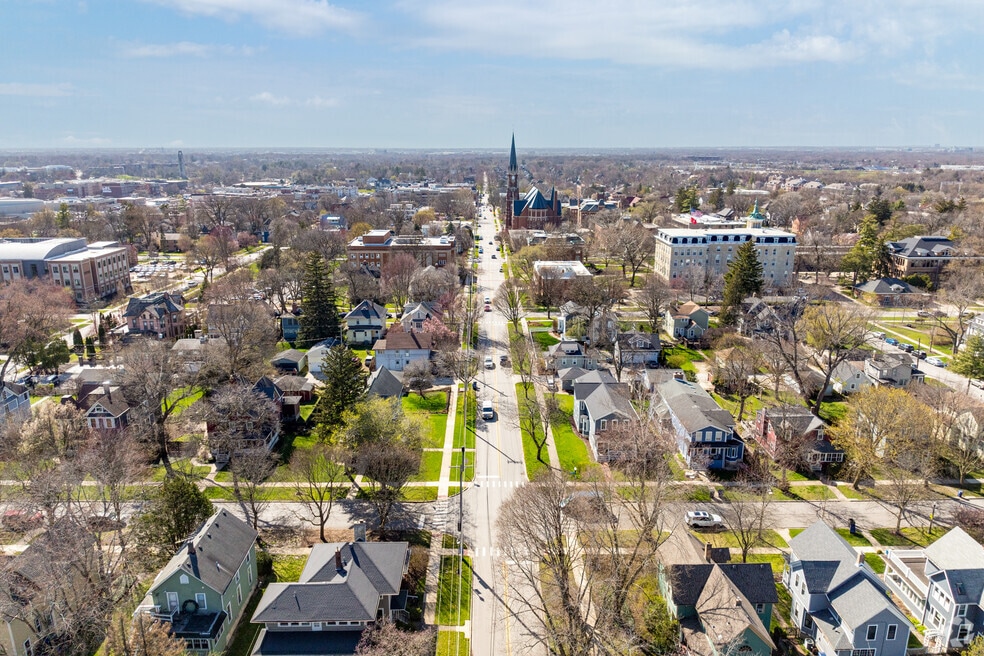 Naperville Historic District